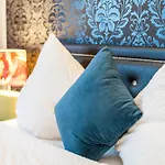 Urban Retreat - Whirpool - Lage Apartamento *