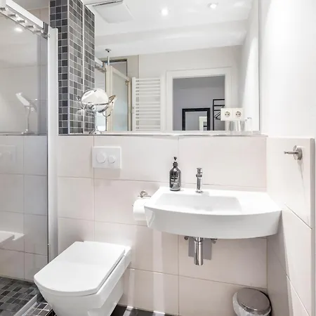 Urban Retreat - Whirpool - Lage Apartment