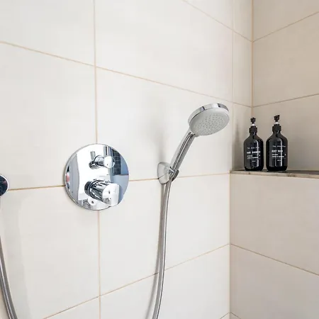 Urban Retreat - Whirpool - Lage Appartamento