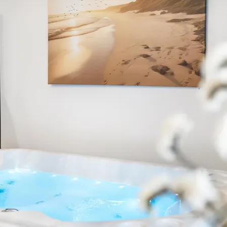 Urban Retreat - Whirpool - Lage Apartamento *