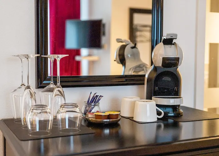 Urban Retreat - Whirpool - Lage كولونيا