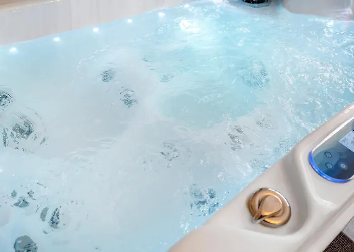 Urban Retreat - Whirpool - Lage شقة *