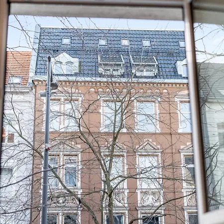 Urban Retreat - Whirpool - Lage Daire *