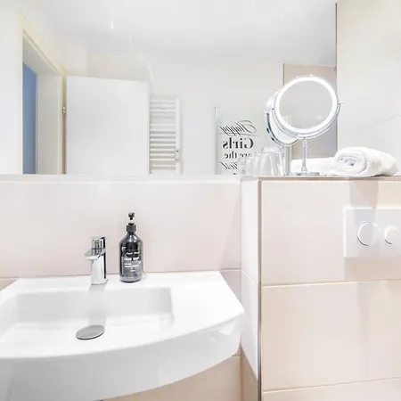 Urban Retreat - Whirpool - Lage *