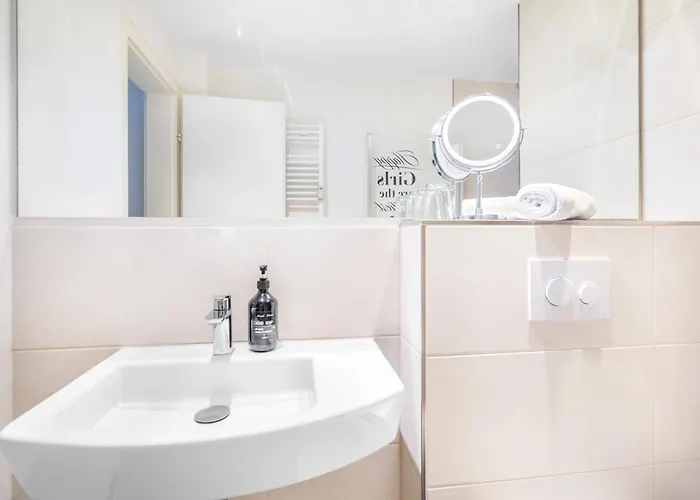 Urban Retreat - Whirpool - Lage *